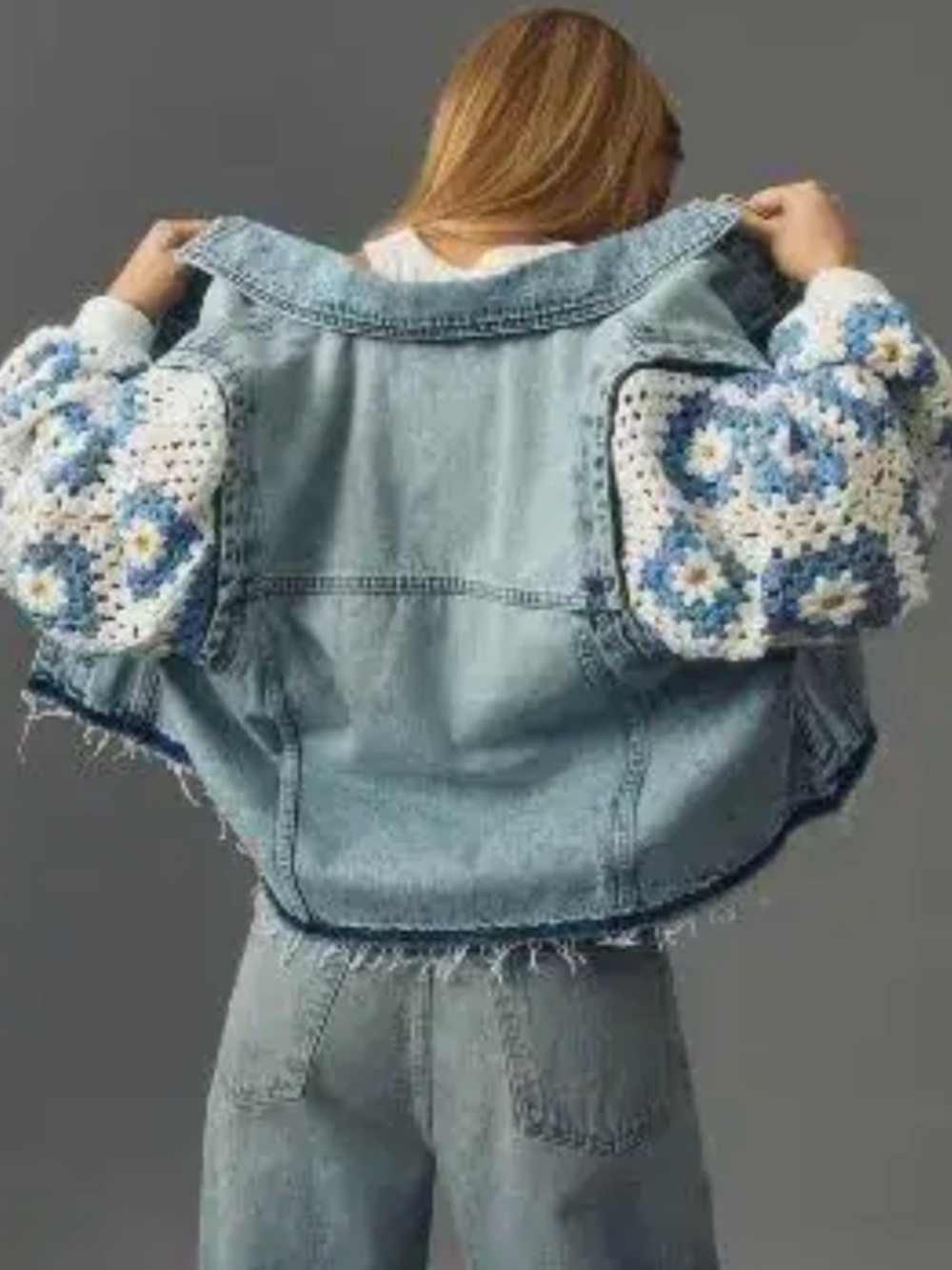Blank NYC All Out Light Wash Denim Jacket with Flower Crochet Sleeves Size Large